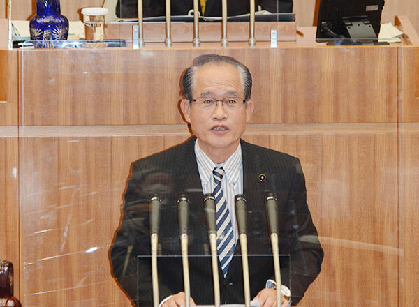 坪井県議が第３６０回定例県議会で一般質問に登壇　地元伊丹の活性化に向けた諸課題などについて県の姿勢をただす