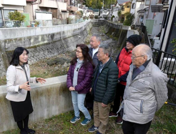 名塩川の氾濫防止へ　胸壁のかさ上げが完了　西宮市