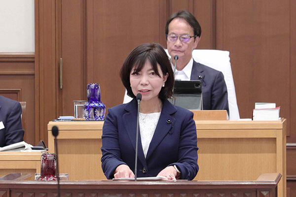 第３６７回県議会で麻田県議が代表質問に登壇　地域創生戦略や地域課題の対応について県の姿勢をただす